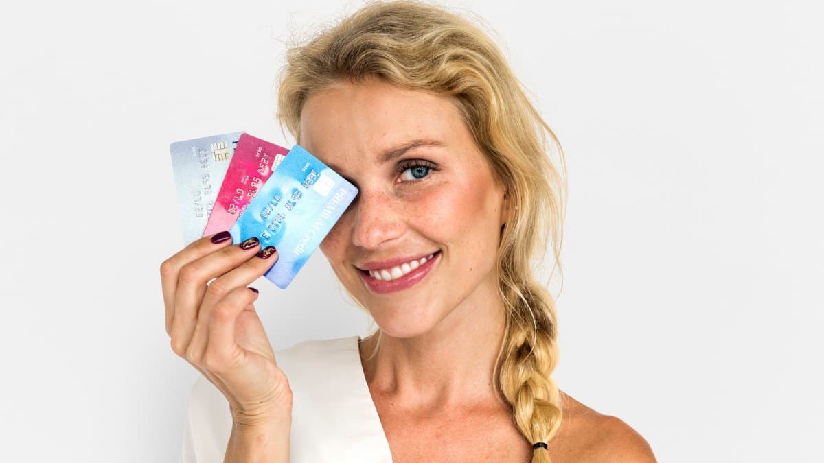 Zaměstnanci ve firmě řeší benefity a jejich čerpání
